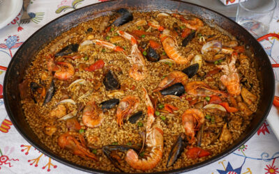 Vive la auténtica paella en Ibiza con tu chef privado